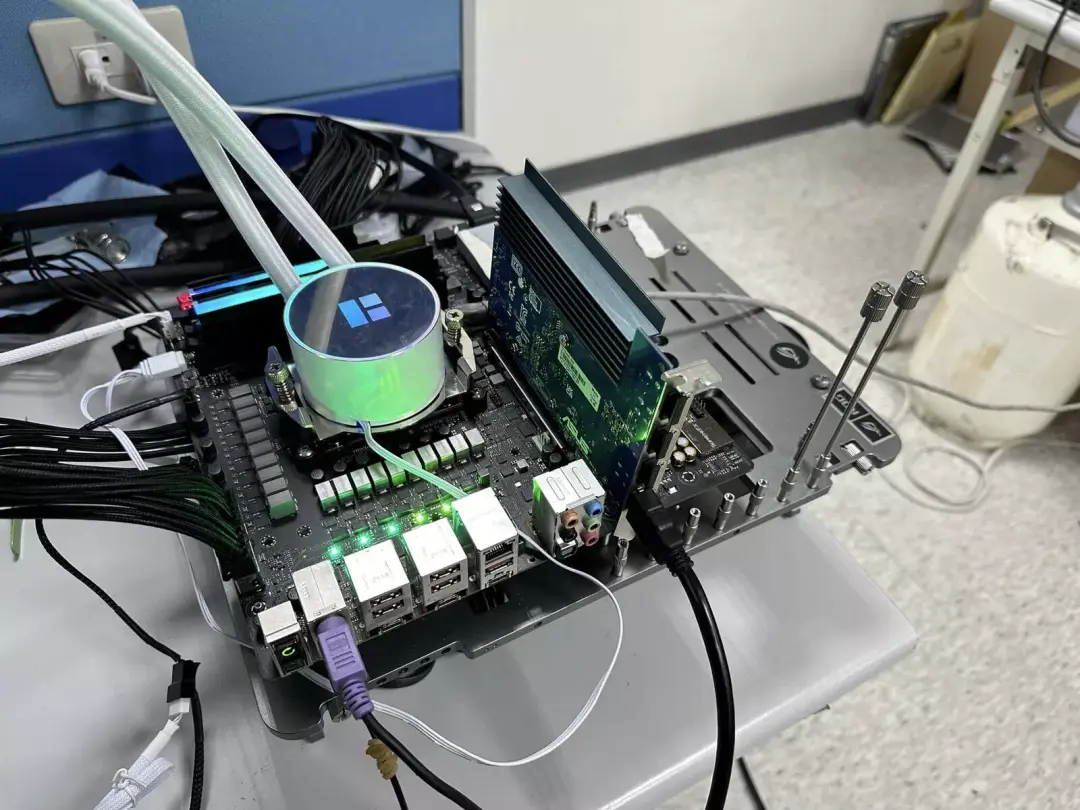Galéria megnyitása