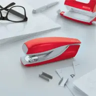 LEITZ Tűzőgép 24/6 26/6 25 lap Nexxt Wow metál piros