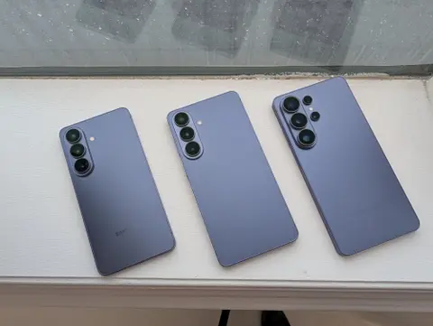 Akkora a kereslet a Galaxy S26-ra, hogy nem bírja a készletekkel a Samsung