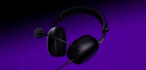 Gamer fejhallgató jött a Sonytól, alacsony tömegre optimalizálva