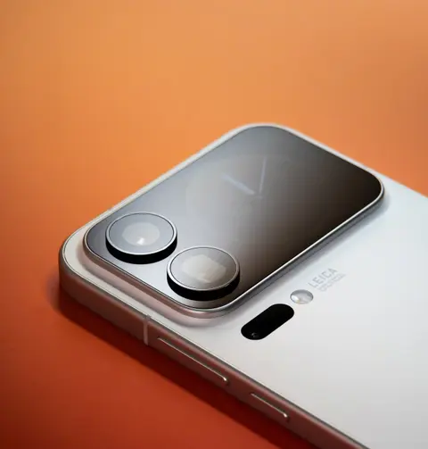 Dedikált MI gombbal és izgalmas kamerarendszerrel jöhet a Xiaomi 18 Pro