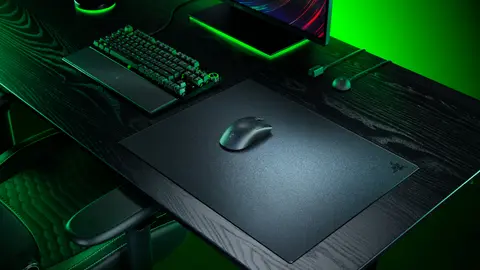 Razer predstavlja ultratanko stekleno podlogo za miško – Atlas Pro je najtanjša v svojem razredu na svetu