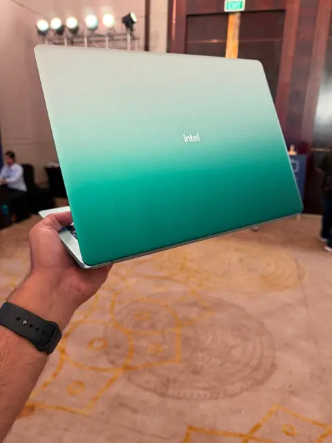 Lencsevégen az első Intel Wildcat Lake processzorral szerelt notebook – A MacBook Neo ellenfeleként érkezik