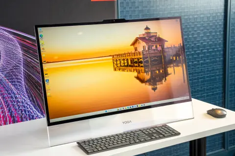 Kínán kívül is elérhetővé vált a Lenovo impozáns egybegépe, ami 31,5 hüvelykes kijelzővel és modern hardverrel érkezik