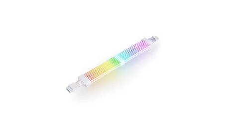 Ez a 12v-2x6 tápkábel-adapter nem a kontakthiba, hanem az aRGB LED fényei miatt izzhat vörösen