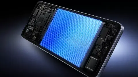 14 000 mAh-s akkuval és adatvédelmi kijelzővel is készül új Honor mobil