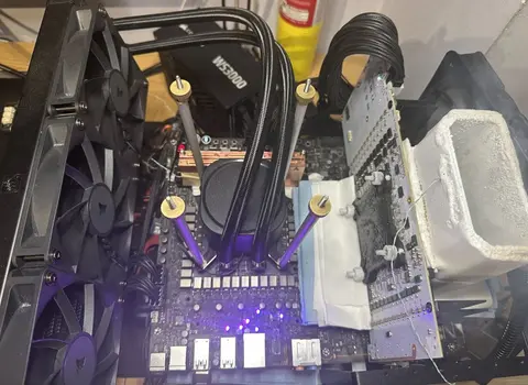 Most először sikerült Nvidia Blackwell alapú GPU-val 4 GHz fölé merészkedni – Egy GeForce RTX 5090D segítségével