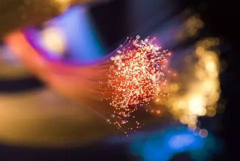 300 millió dollárt kap a GlobalFoundries szilícium-fotonikai fejlesztésekre az amerikai CHIPS Act alapból