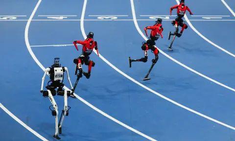Se pare că roboții au evoluat suficient ca să doboare recordul mondial al lui Usain Bolt