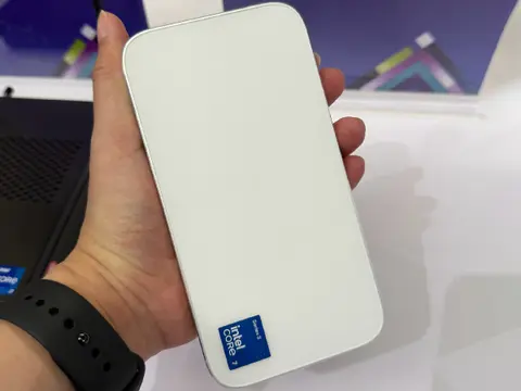 Egy mindössze 0,15 literes űrtartalmú házba zsúfolták a legújabb Wildcat Lake alapú Mini PC komponenseit