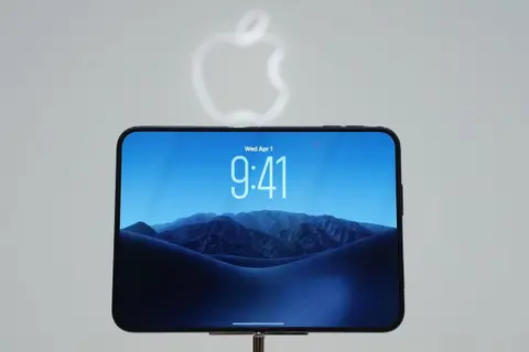 Apple: Nem érdemes tömegeknek sorban állni az iPhone Duóért