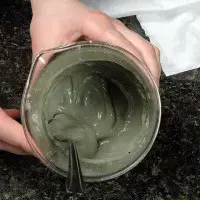 Agyagpakolással a baktériumok ellen