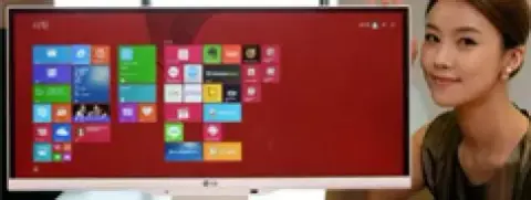 LG egybegép 21:9-es képaránnyal, beépített TV tunerrel