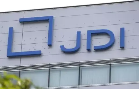 Jelentős megállapodást kötött az Apple és a JDI