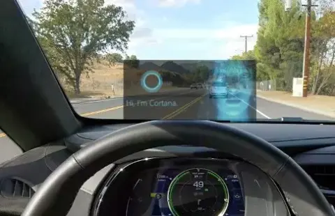 Cortana hamarosan az autók szélvédőjén is megjelenhet