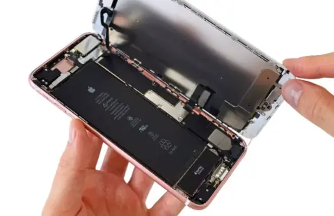 Eltérő rendszermemóriával érkezett a két új iPhone