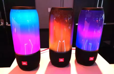 Újdonságok kvartettje a JBL-től