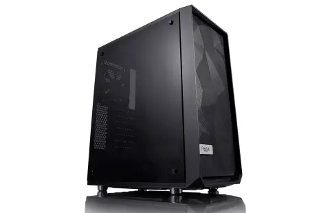 Fémháló alkotja a Fractal Design Meshify C előlapját