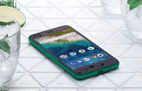 Vízálló Android One mobillal állt elő a Sharp 