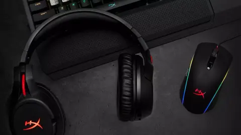 Memóriamodulok és perifériák a HyperX standján