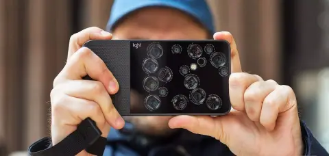 Kilenc kamera, 64 megapixel – Érkezik a Light fotózásra kihegyezett mobilja