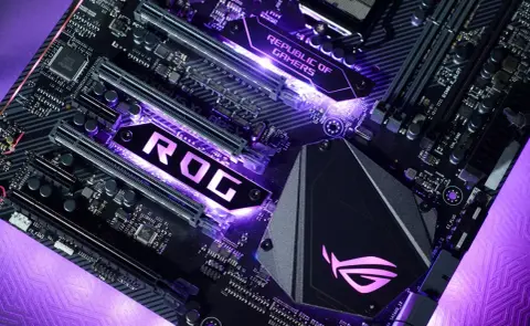19 Z390-es alaplap az ASUS-tól