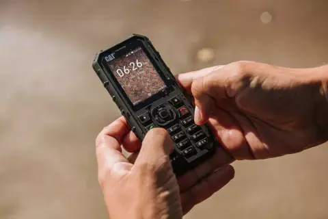 LTE támogatással jön a CAT új „butamobilja”