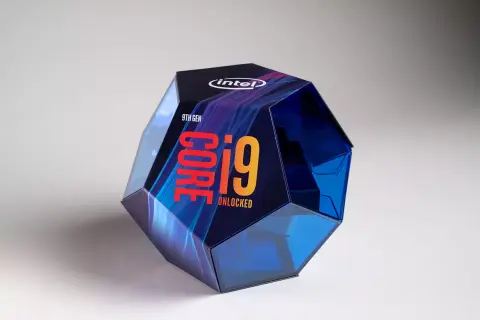 Core i9-9900k tesztek miatt támadják az Intel megbízott tesztelőit