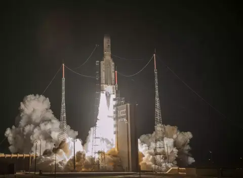 Elindult és már szelfizett is a BepiColombo