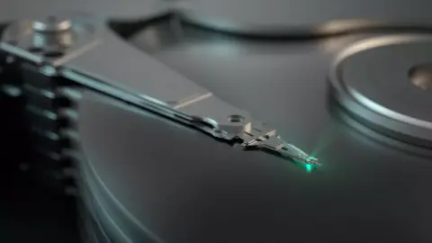 16 TB-os HAMR merevlemezeket tesztel a Seagate
