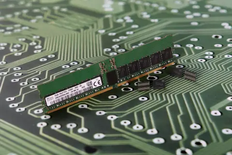 DDR5-6400 MHz-es memóriamodul SK Hynix módra