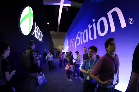 Meglepetés: partnerkapcsolatba lépett a Sony és a Microsoft