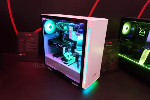 A tápegységek és a PC házak piacára is belép az ADATA