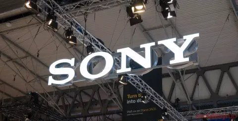 Hihetetlen mélyponton a Sony Mobile