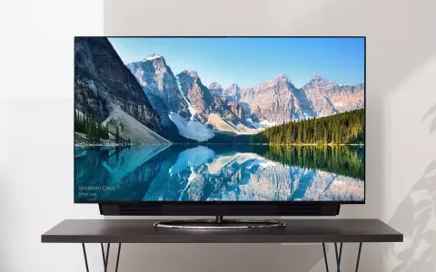 Motorral mozgatott hangprojektorral debütált a OnePlus TV