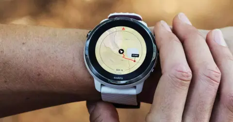 A Suunto is bemutatta első Wear OS okosóráját