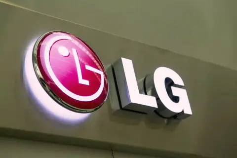 MIL-STD 810G minősítéssel és kamerák hadával jön az új LG K-széria