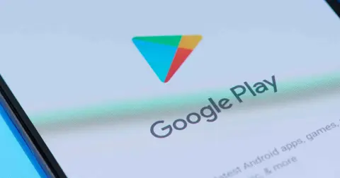 Google: Végre a sötétbe borítható a Play Áruház is