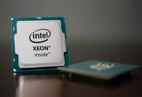 Megérkeztek az Intel Xeon-W1200-as sorozatú munkaállomás-processzorai