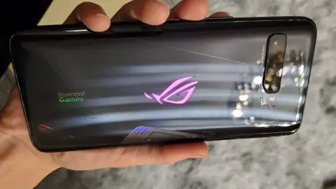 Videón az ASUS ROG Phone III, és megmérettetett a következő ZenFone