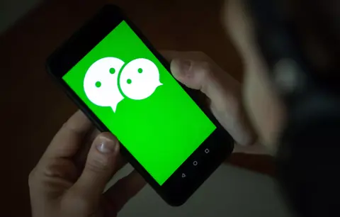 A WeChatet is tilthatja Trump, ez pedig komoly következményekkel járhat
