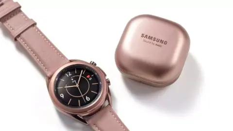 Rendkívüli sikernek örvend a Galaxy Watch3 és a Galaxy Buds Live