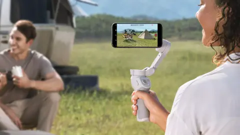 Mágneses újítással mutatkozott be a DJI Osmo Mobile 4
