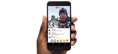 Automatikusan feliratozza az élő videókat a Facebook