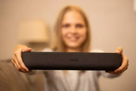 Ötvözte a hangprojektort és a streaming eszközt a Roku
