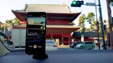 Google: Egyszerű mobillal lehet a Térképre Street View képet rögzíteni