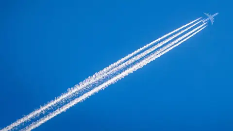 Szén-dioxidból csináltak repülőgép-üzemanyagot az Oxfordi Egyetemen