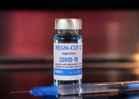 Hatásosan előzi meg a COVID-19 kialakulását a Regeneron antitestkoktélja