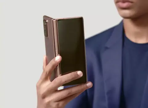 Kisebb, könnyebb, és vízálló lehet a Galaxy Fold3