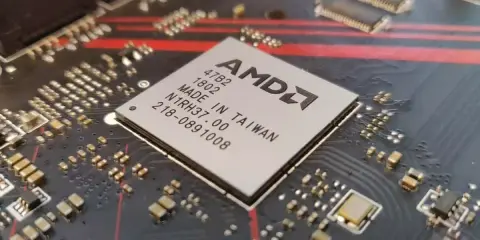 AMD B450-es lapkakészlettel ellátott alaplapot készítettek az oroszok